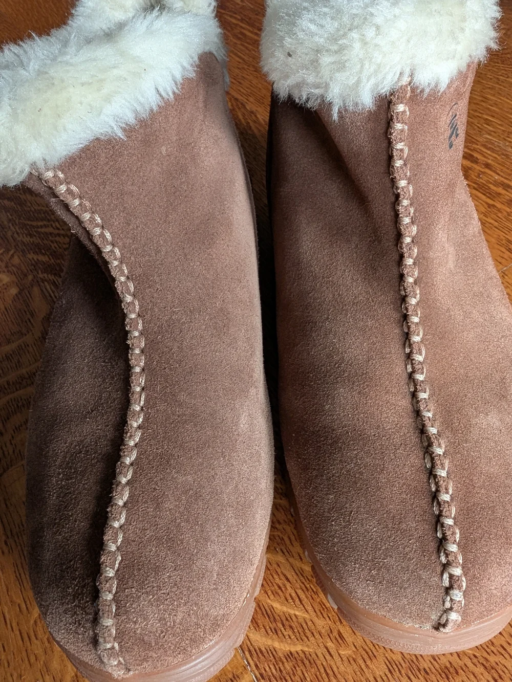 Kamik Brown Ankle Booties Suede Faux Fur Lining Thinsulate Waterproof Women's 9